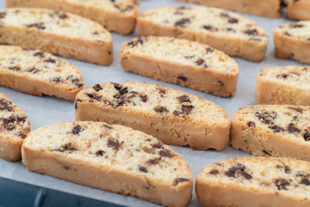 Baked Chocolate Chip Biscuits Baked Chocolate Chip Biscuits